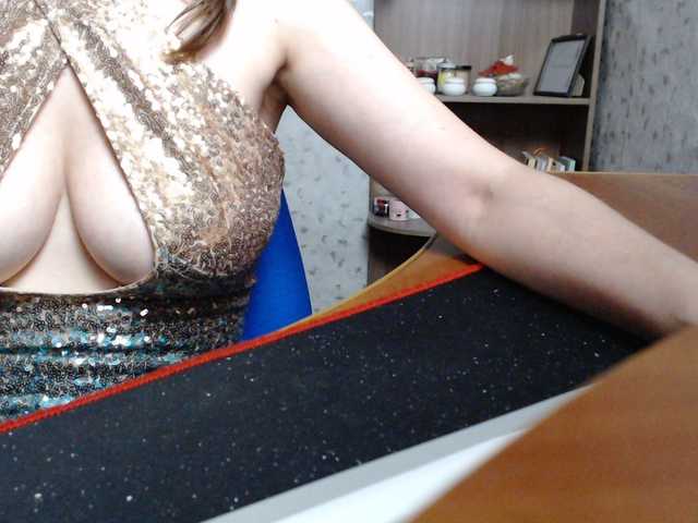VasilisaGold live webcam show