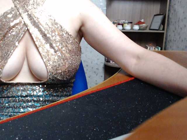 VasilisaGold live cam on BongaCams