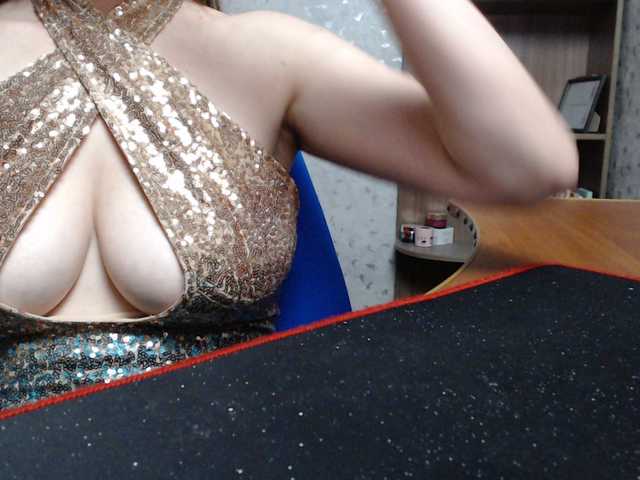 VasilisaGold live cam on BongaCams