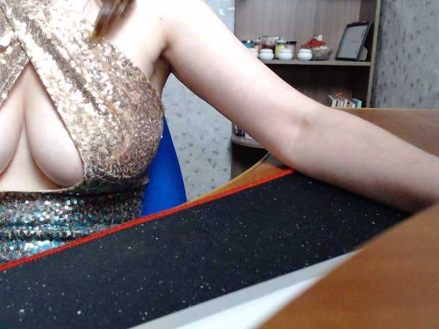VasilisaGold live webcam show
