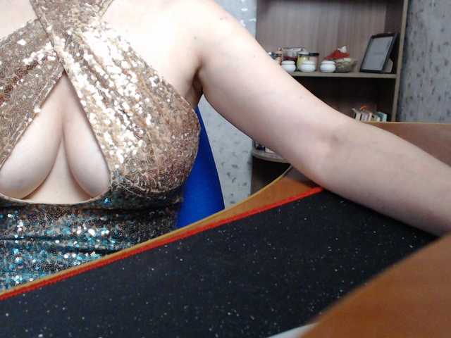 VasilisaGold live webcam show