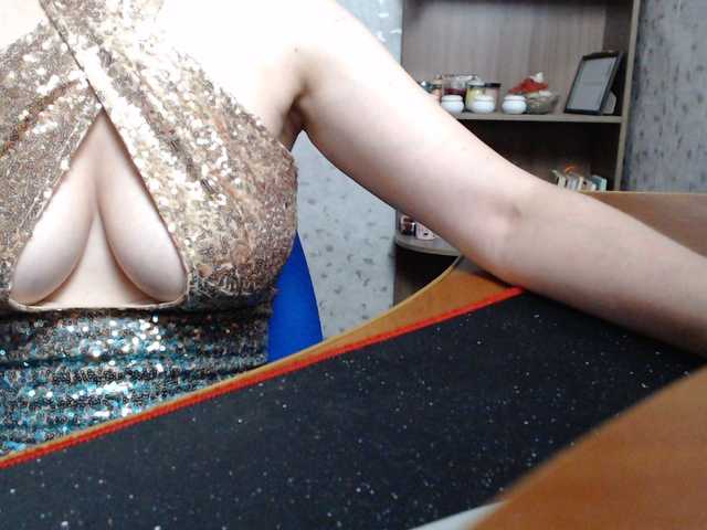 VasilisaGold live webcam show