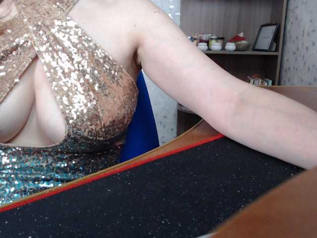 VasilisaGold live webcam show