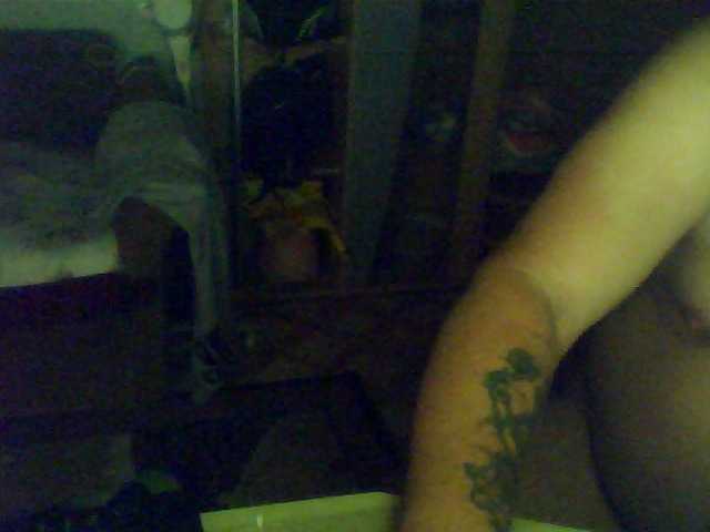 Vov4ik13 — live male cam