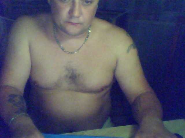 Vov4ik13, 40 y/o - Live Cam on BongaCams
