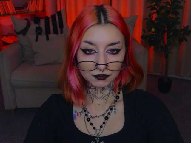 MistressMarcelline live cam on BongaCams
