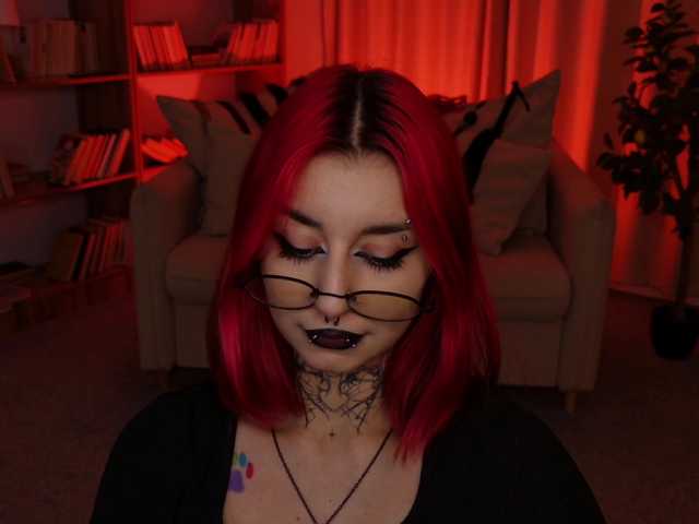 MistressMarcelline live cam on BongaCams