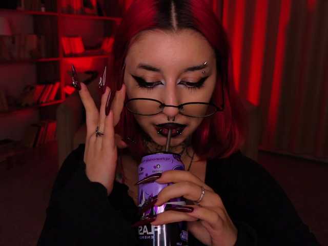 MistressMarcelline live cam on BongaCams