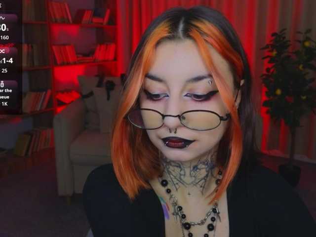 MistressMarcelline live cam on BongaCams