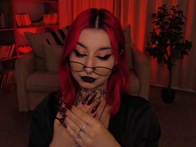 секс с MistressMarcelline
