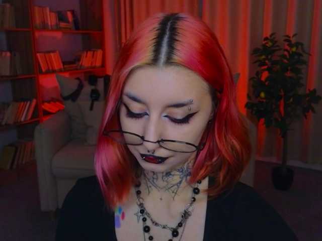 MistressMarcelline live cam on BongaCams