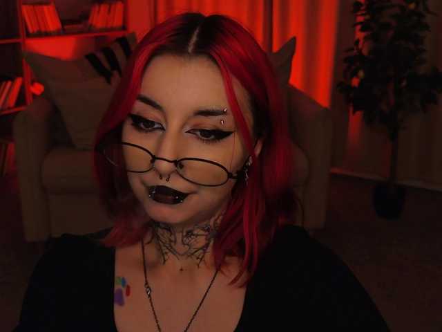 MistressMarcelline live cam on BongaCams