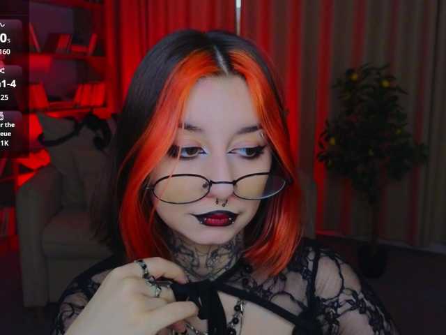 MistressMarcelline live cam on BongaCams