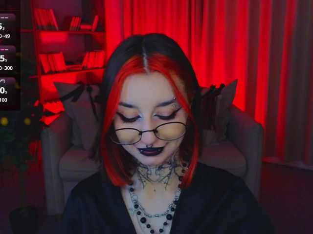 вебкам MistressMarcelline