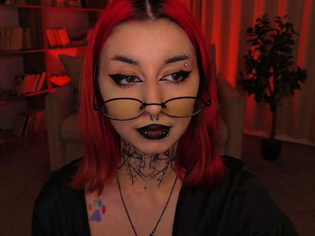 MistressMarcelline live cam on BongaCams
