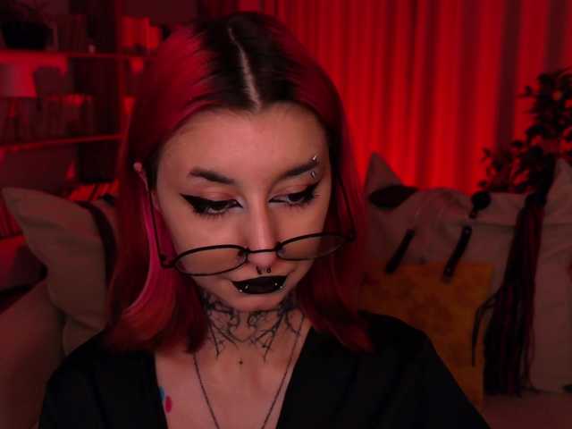 MistressMarcelline live cam on BongaCams
