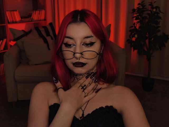 MistressMarcelline live cam on BongaCams