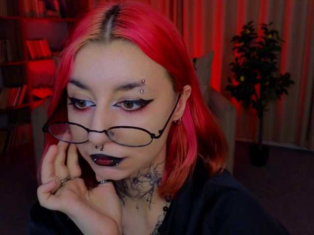 MistressMarcelline live cam on BongaCams