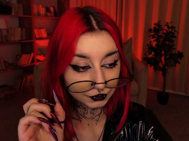 MistressMarcelline live cam on BongaCams