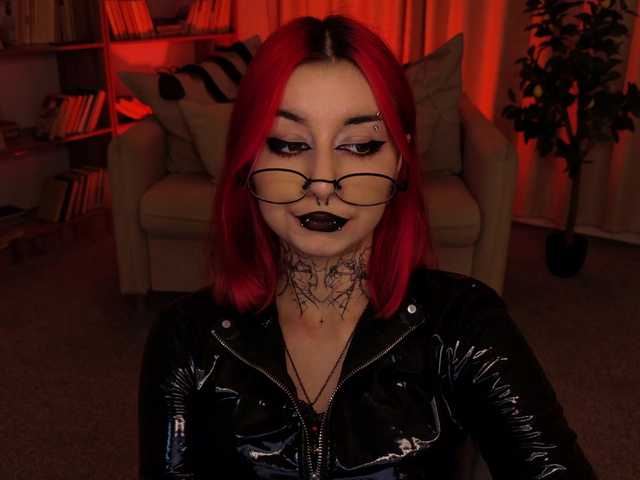 MistressMarcelline live cam on BongaCams