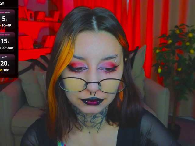 MistressMarcelline's BongaCams show and profile