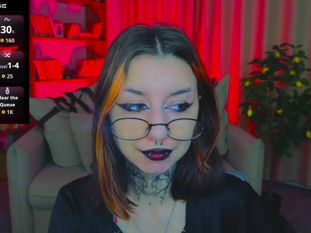 MistressMarcelline's BongaCams show and profile