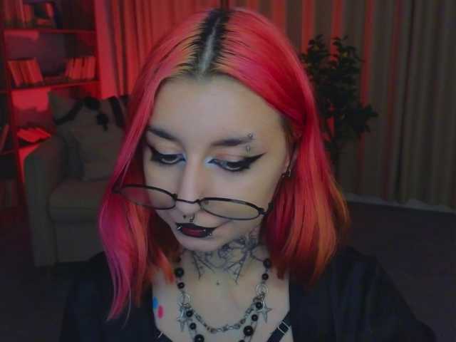 MistressMarcelline live cam on BongaCams