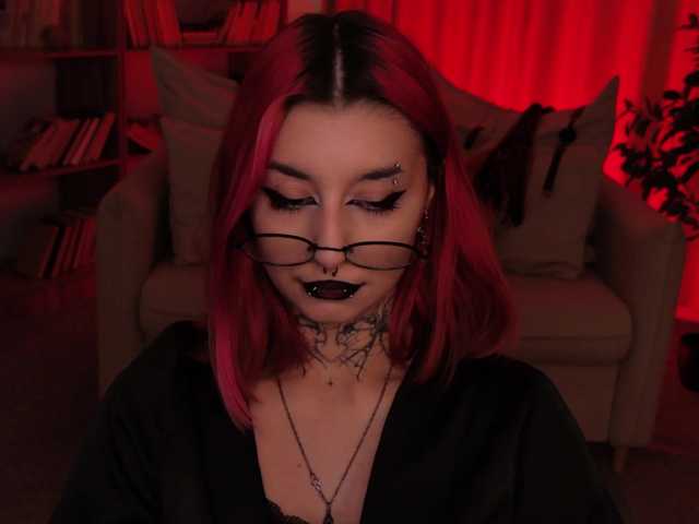 MistressMarcelline live cam on BongaCams
