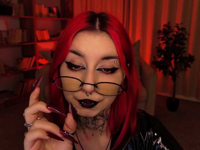 MistressMarcelline live cam on BongaCams