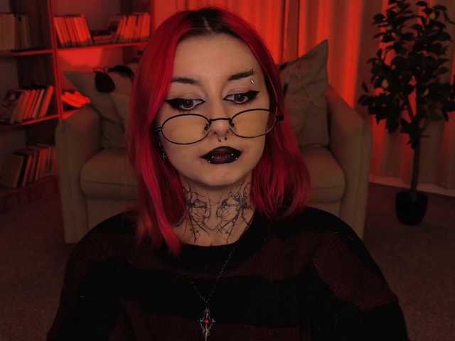 MistressMarcelline live cam on BongaCams