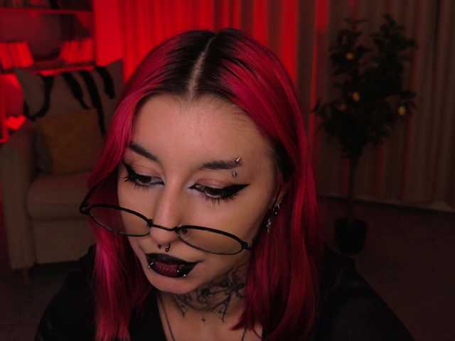 MistressMarcelline live cam on BongaCams