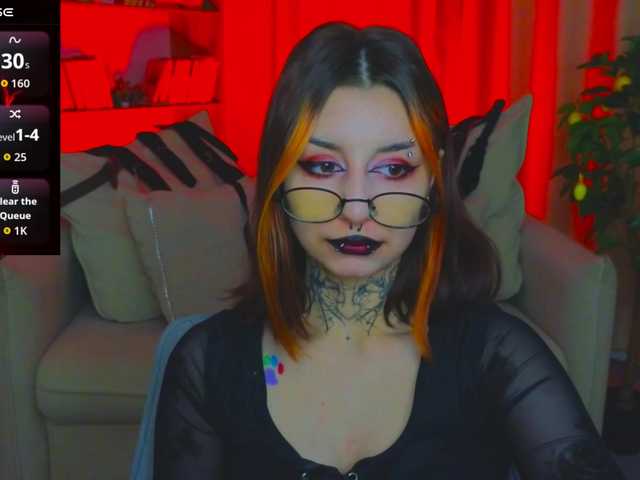 MistressMarcelline's BongaCams show and profile
