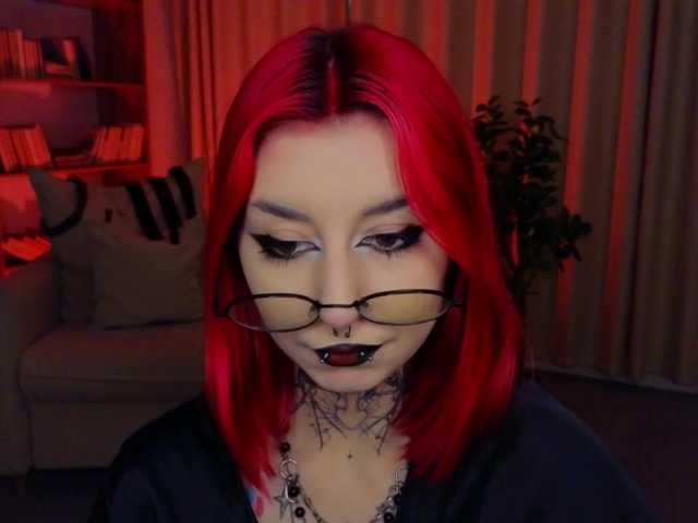 MistressMarcelline live cam on BongaCams