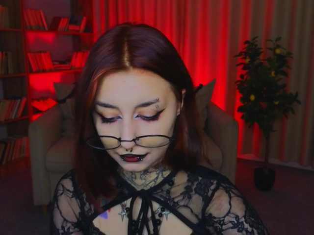 MistressMarcelline live cam on BongaCams