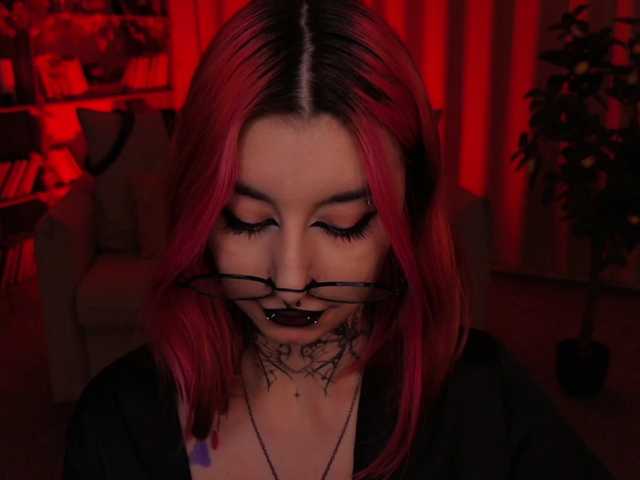 MistressMarcelline live cam on BongaCams