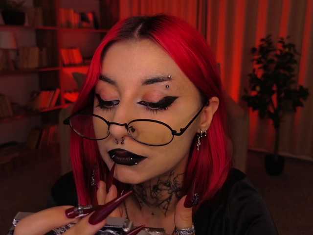 MistressMarcelline live cam on BongaCams