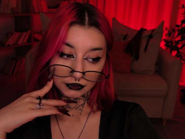 MistressMarcelline live cam on BongaCams
