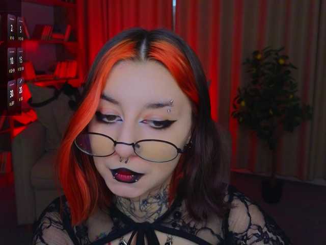 MistressMarcelline live cam on BongaCams