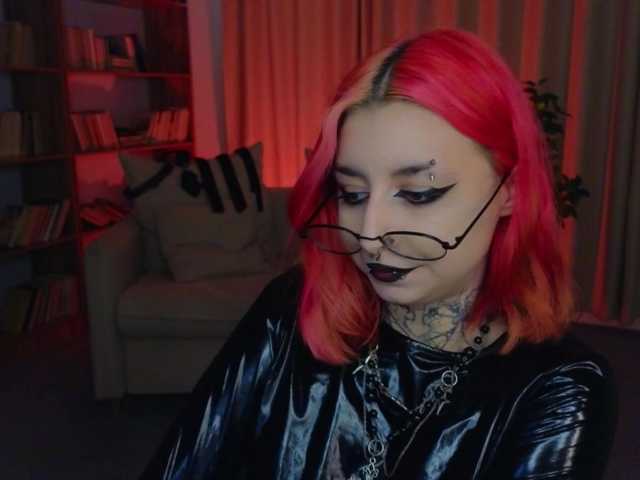 MistressMarcelline Cam en directo en BongaCams