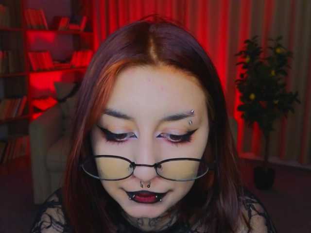 MistressMarcelline live cam on BongaCams