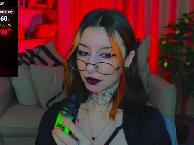 MistressMarcelline's BongaCams show and profile