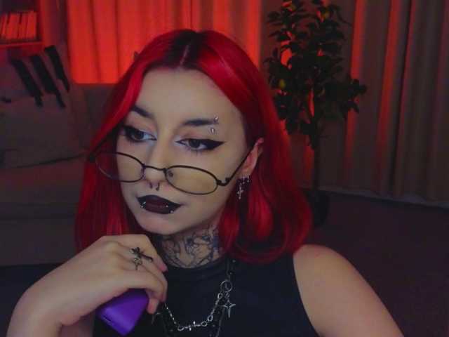 MistressMarcelline live cam on BongaCams