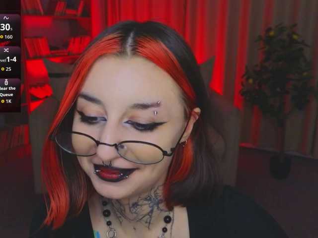 MistressMarcelline live cam on BongaCams