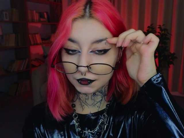 MistressMarcelline live cam on BongaCams