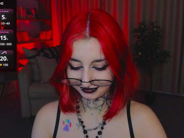 MistressMarcelline live cam on UnifiedCams