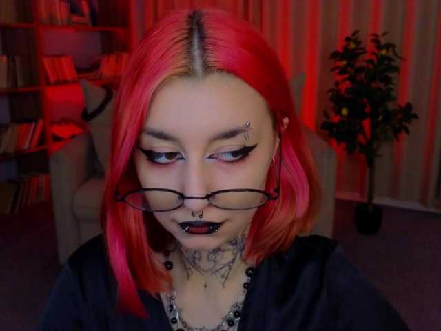 MistressMarcelline live cam on BongaCams