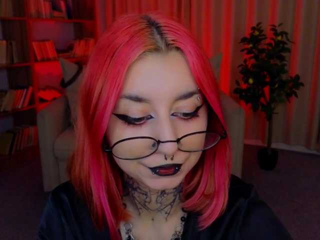 MistressMarcelline live cam on BongaCams