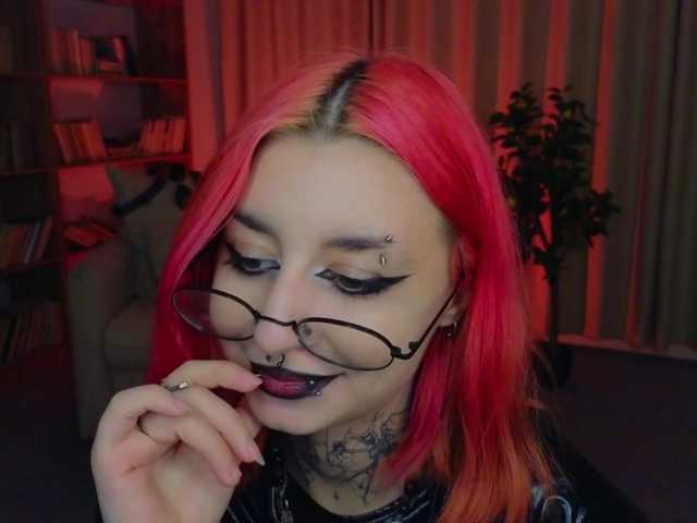 mistressmarcelline online