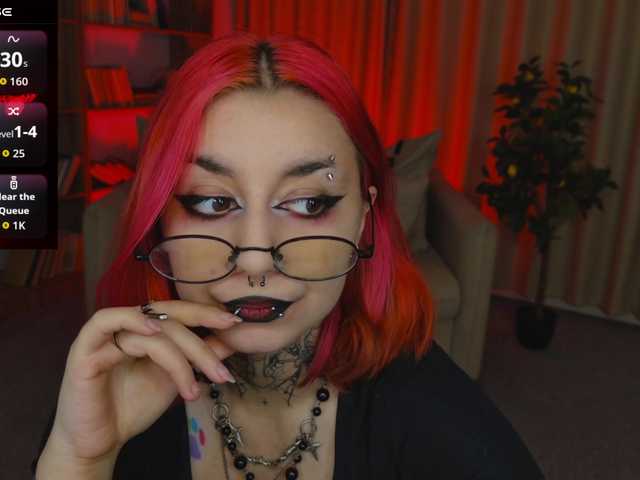 MistressMarcelline live cam on BongaCams