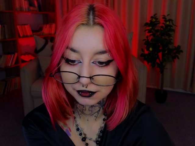 MistressMarcelline live cam on BongaCams